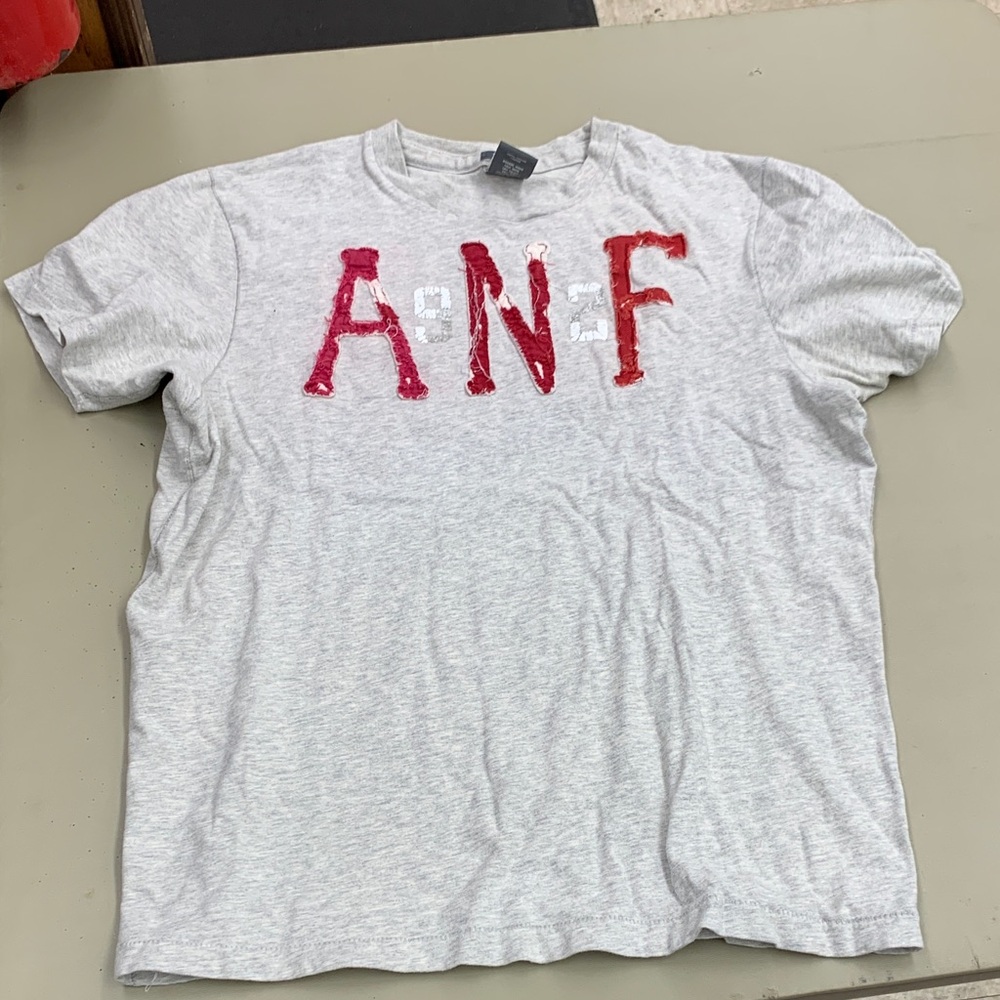 Abercrombie & Fitch Gray Crewneck Tee